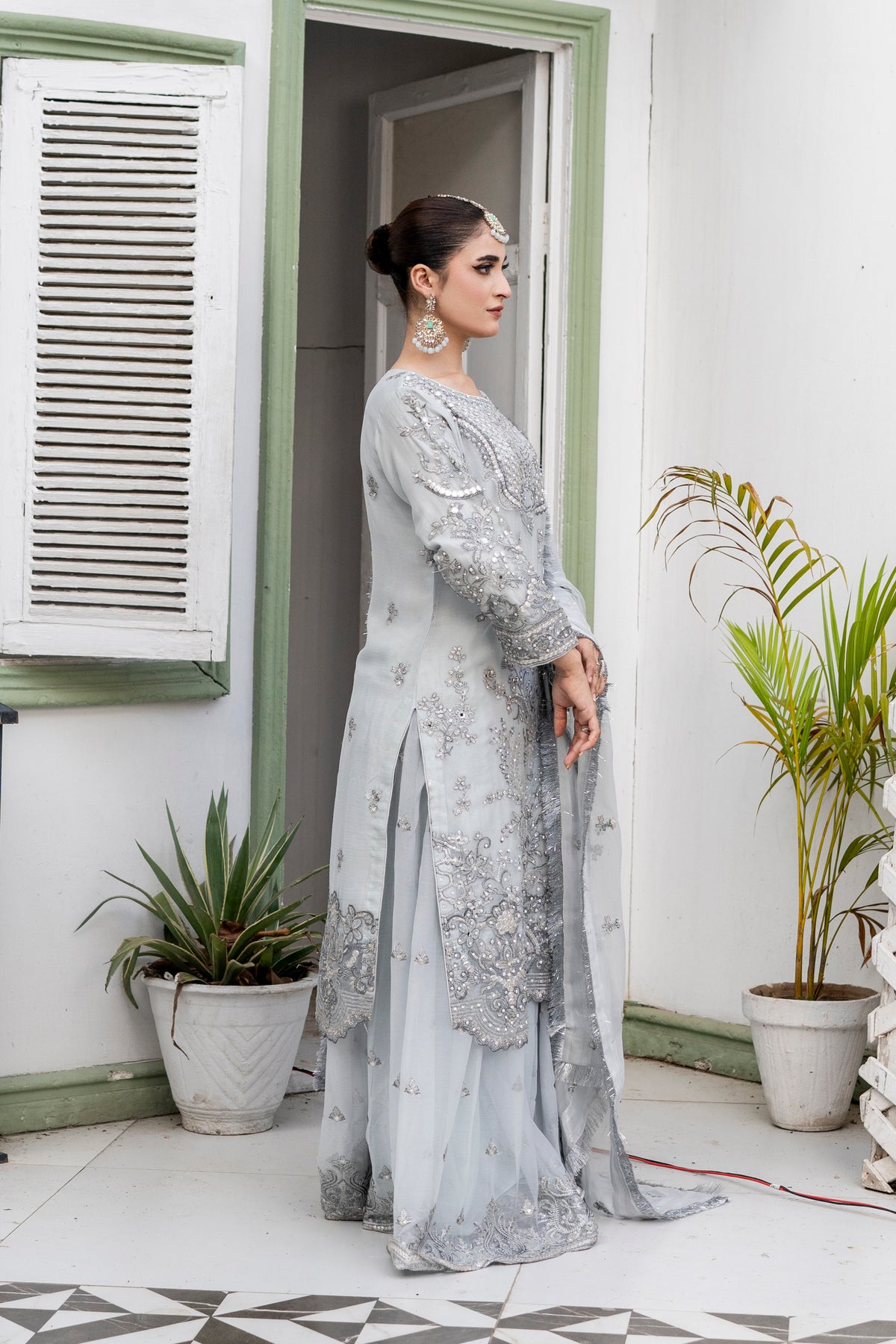 Hira