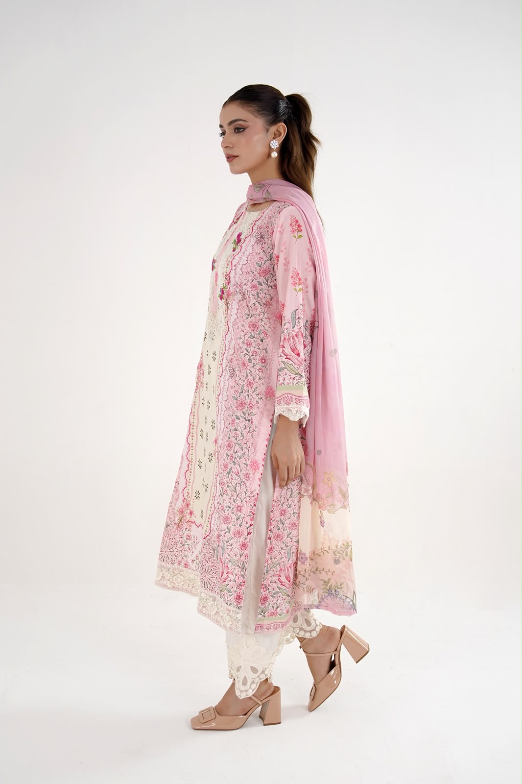 Pink Blossom Embroidered Lawn 3-Piece Suit