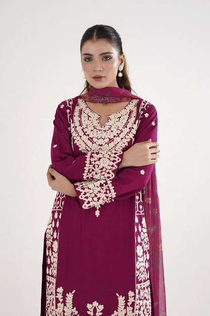 Royal Bloom Embroidered Lawn 3-Piece Suit