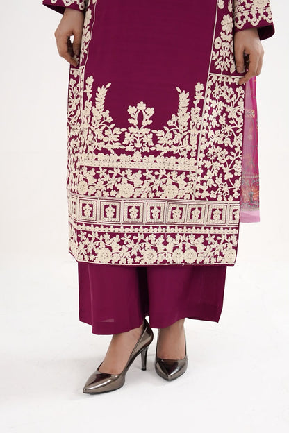 Royal Bloom Embroidered Lawn 3-Piece Suit