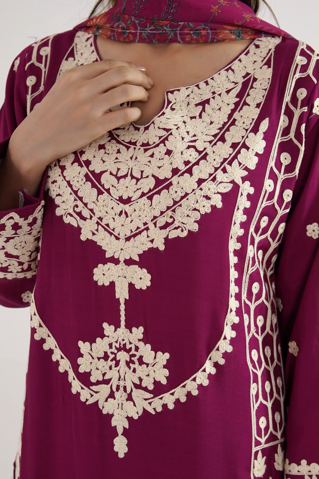 Royal Bloom Embroidered Lawn 3-Piece Suit