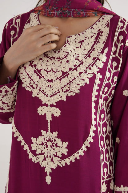Royal Bloom Embroidered Lawn 3-Piece Suit